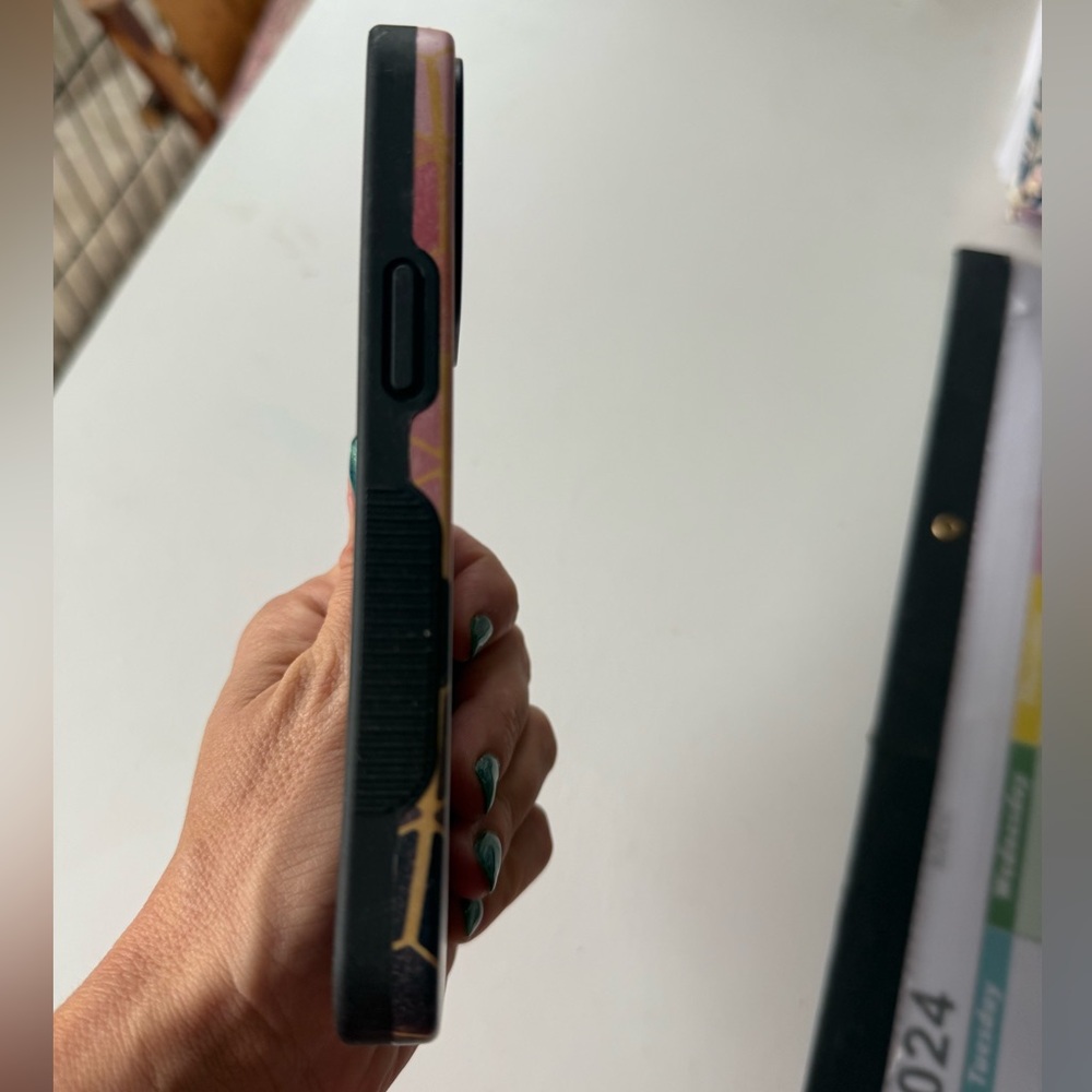 iPhone 13Pro Case - Picture 3 of 4